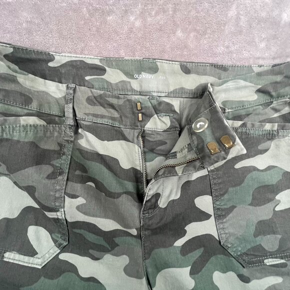 Old Navy Camo Pants Pixie Size 12 - Picture 5 of 10